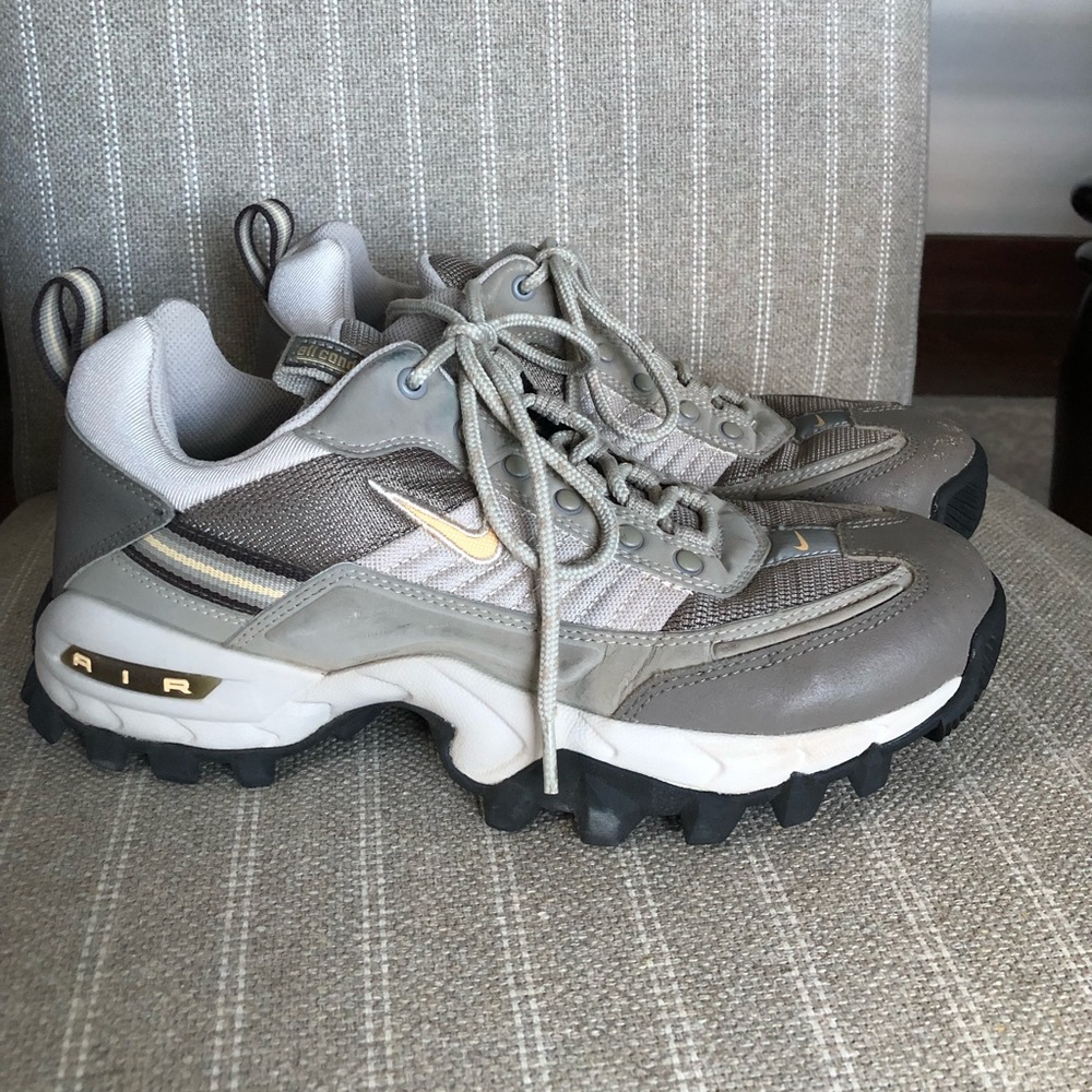 Nike Air ACG Women’s Hiking Shoes